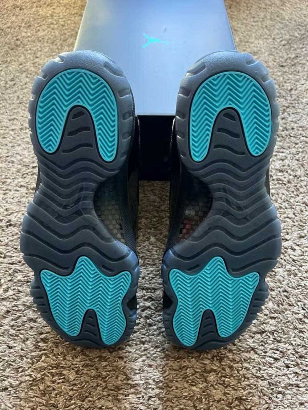 Air Jordan 11 Retro High Gamma Blue 2025 - Picture 6 of 7
